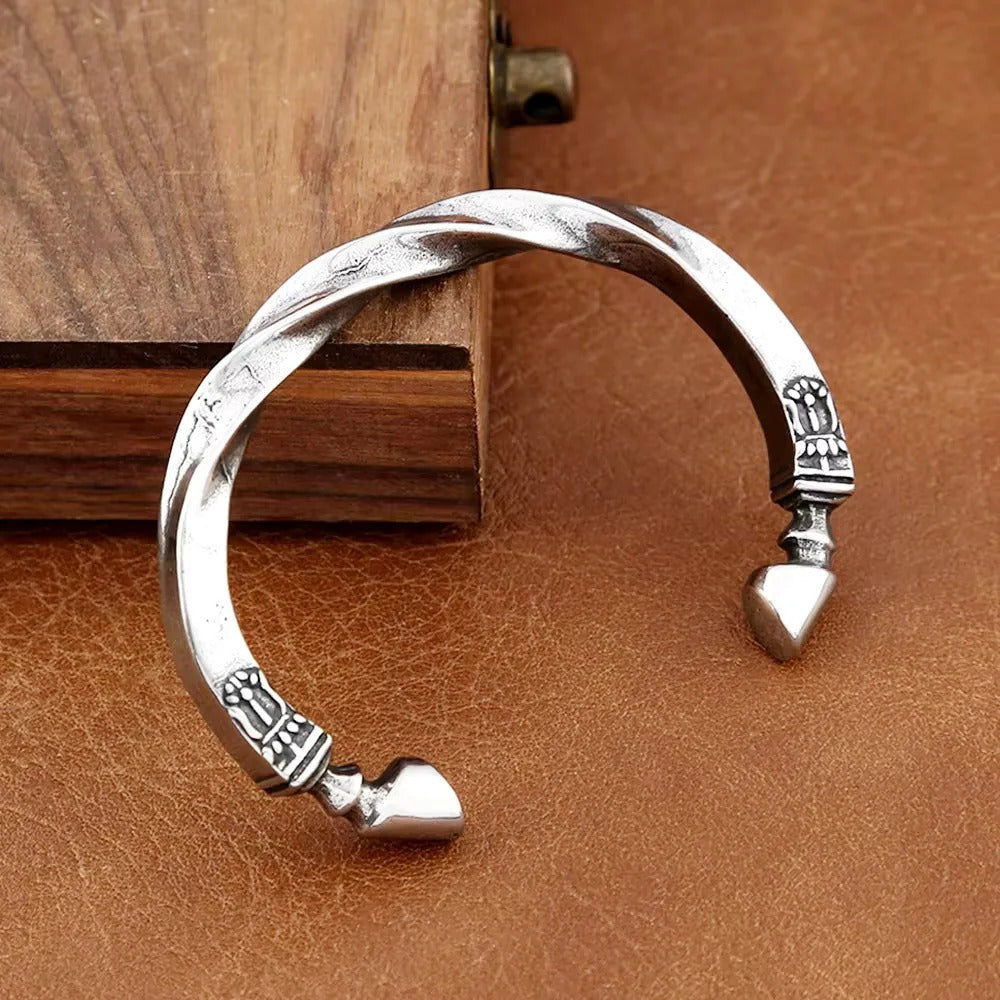 Men's Vintage Twisted Mobius Spear Tip Stainless Steel Open C Cuff Bracelet, Punk Style Buckle Ring Adjustable Retro Bangle