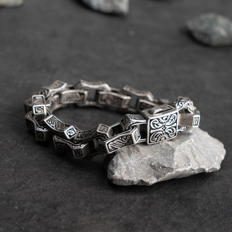 Men's Vintage Wave Pattern Engraved Square Link Bracelet