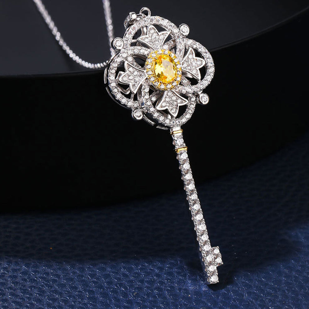 Women's White Gold Yellow Sapphire Four-leaf Clover Key Shape Pendant