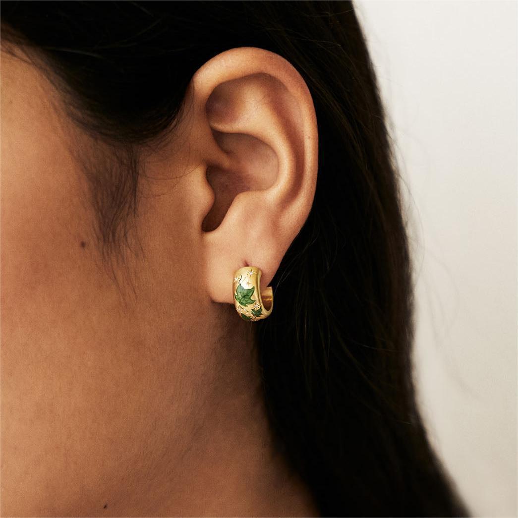 Women's Retro Palace‑Style Chinese Painted Flower Earrings, Steel with Gold Plating