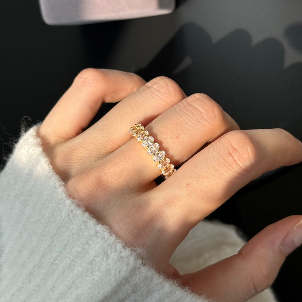Women's Oval Egg Shape Claw Set Solitaire Zirconia Ring with Accent Side Stones, S925 with Gold Plating Ladies Fashion Ring