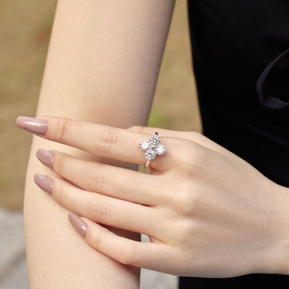 Women's S925 Silver White Gold Tone Ring, White Round Zircon Inlaid Four-Leaf Clover Eight-Pointed Star Ladies Fashion Ring