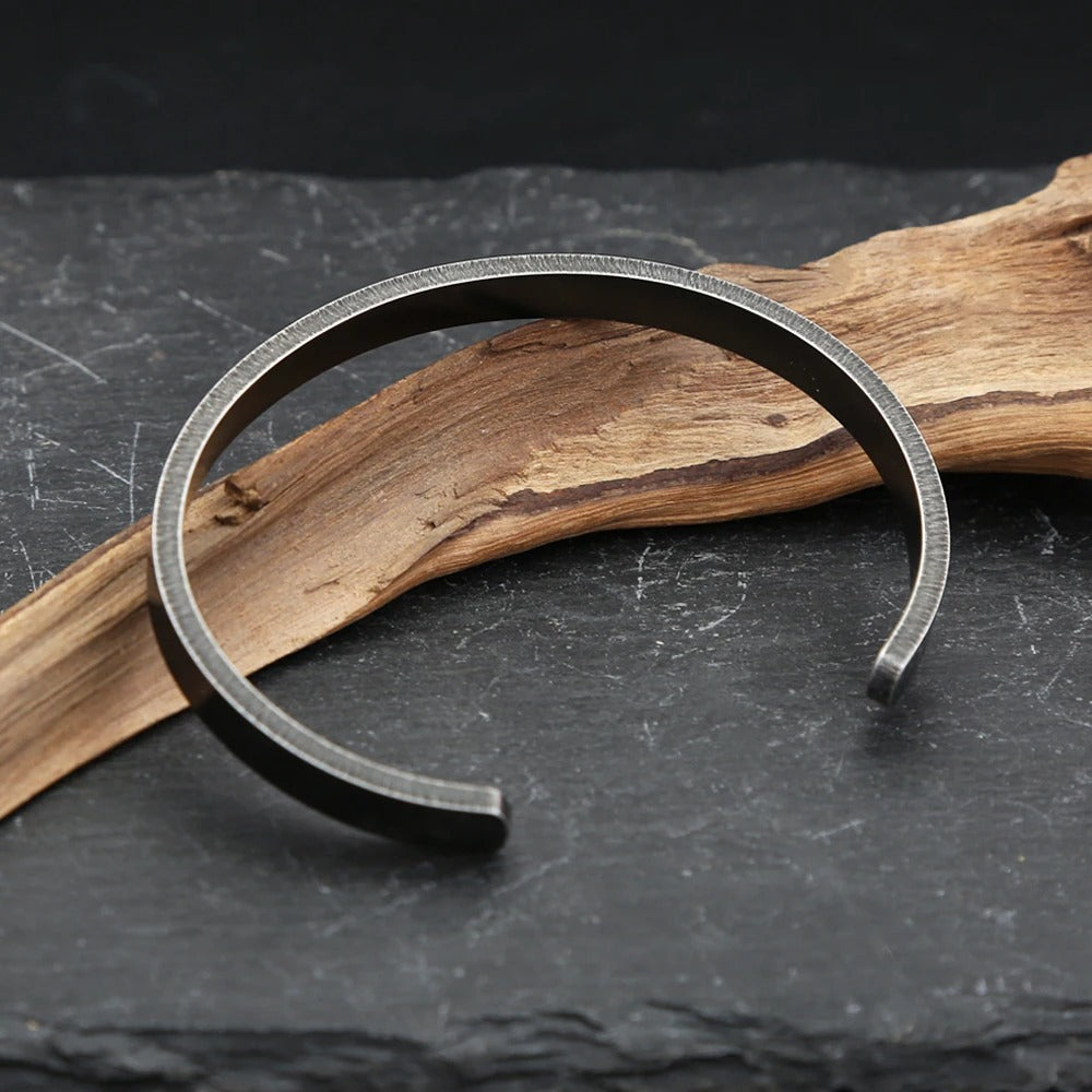 Men's Minimalist Stainless Steel Open C Cuff Bracelet, Smooth Plain Band Versatile Solid Bangle Jewelry