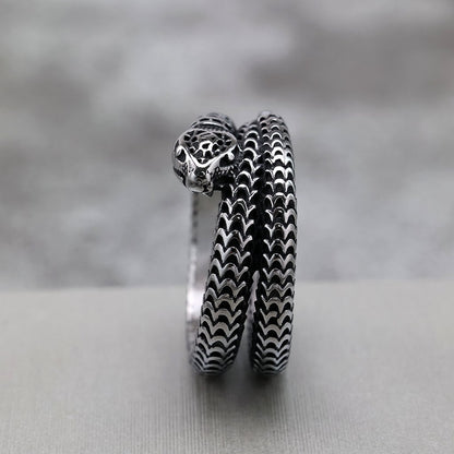 Vintage Stainless Steel Punk 3D Snake Circle Ring for Men