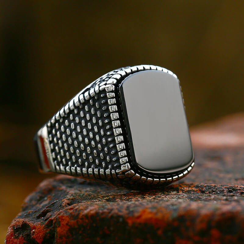 Vintage-Style Men's Ring With Stone Inlay