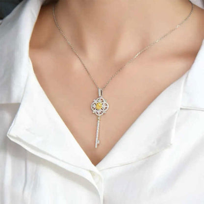 Women's White Gold Yellow Sapphire Four-leaf Clover Key Shape Pendant