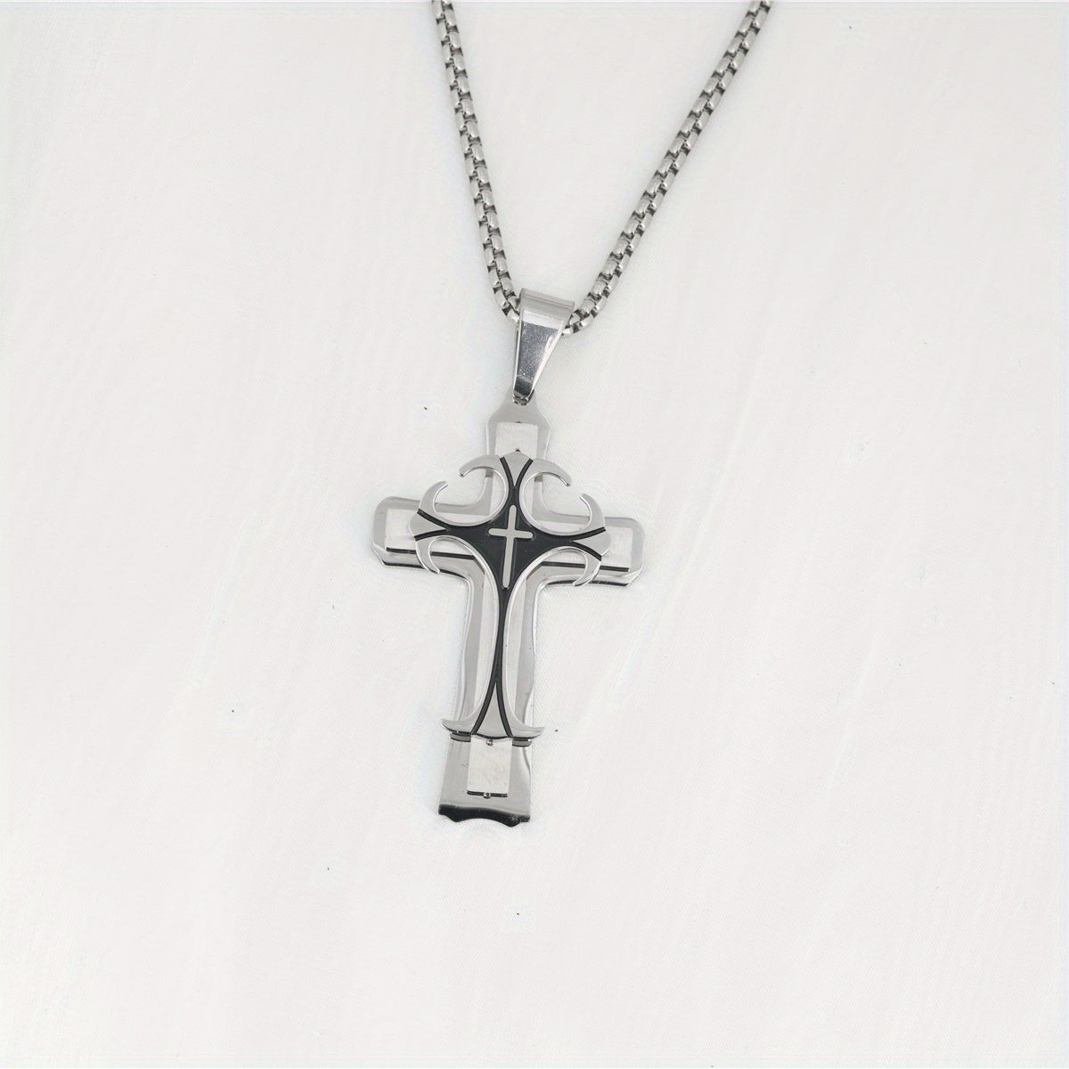 Men's Domineering Pattern Three-Layer Cross Necklace