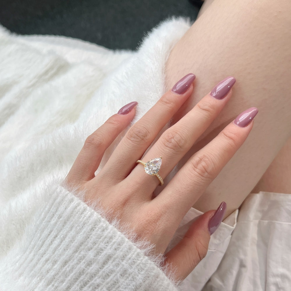 Women's Ice Flower Cut Pear Shape Center Zirconia Halo Round Zirconia Ring, S925 with Gold Plating
