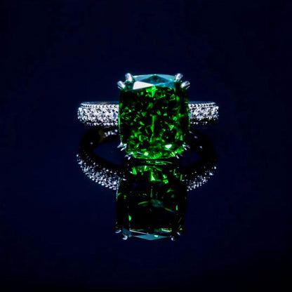 Women's White Gold Bezel Setting Green Gem Retro Adjustable Ring