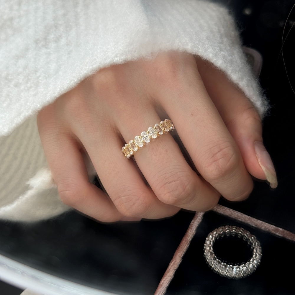 Women's Oval Egg Shape Claw Set Solitaire Zirconia Ring with Accent Side Stones, S925 with Gold Plating Ladies Fashion Ring