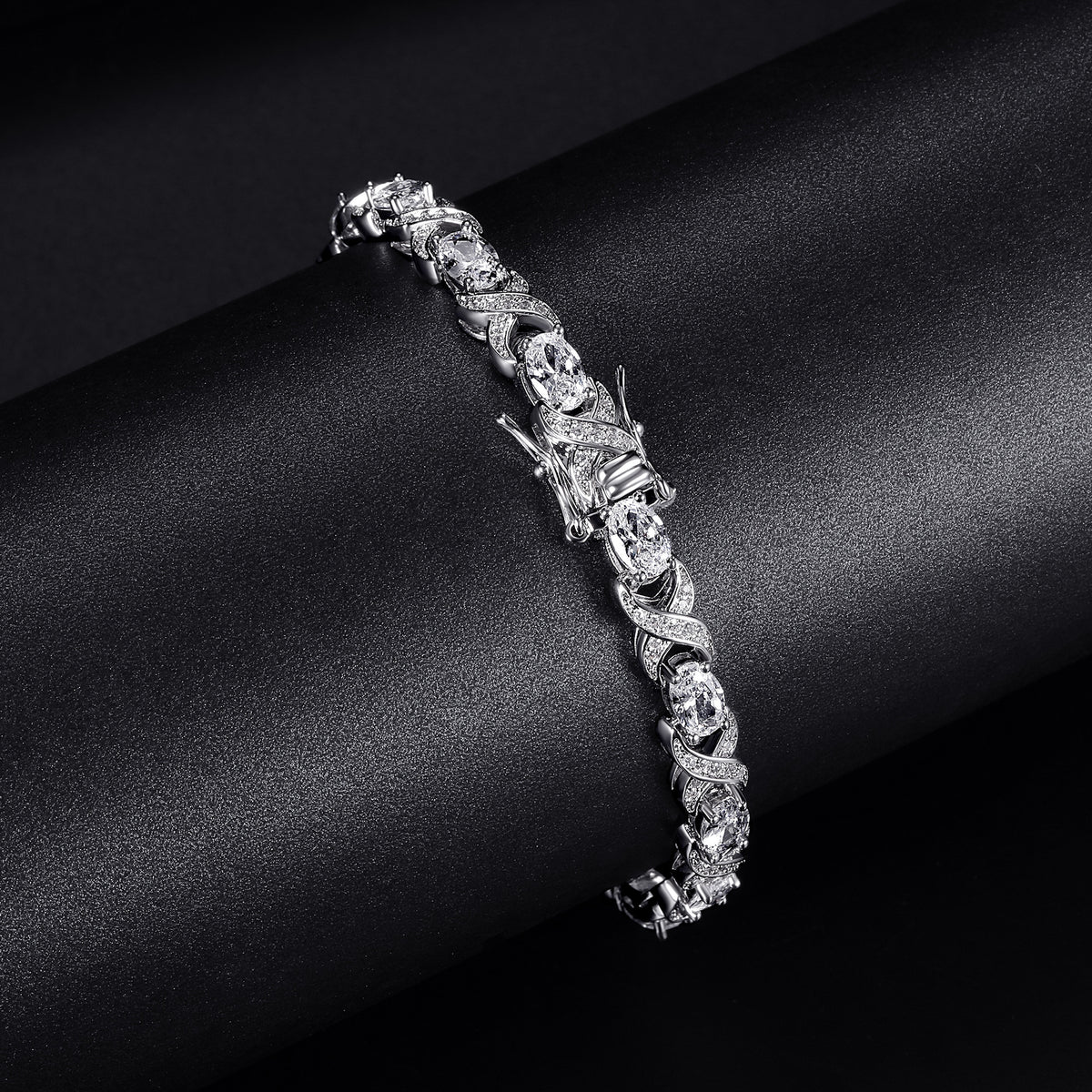 Women&Men's Four-Claw Egg-Shaped Zircon Tennis Bracelet