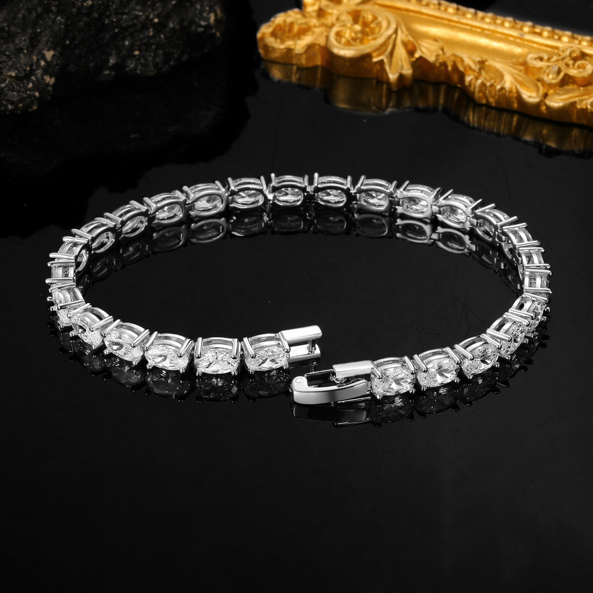 Women's 18k Gold Oval Zircon Tennis Bracelet