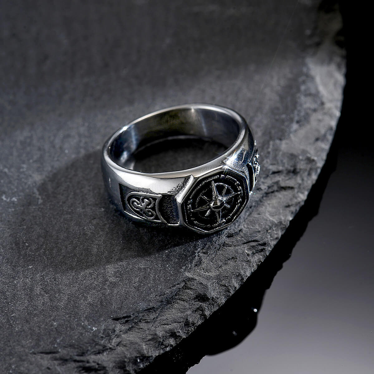 Men's Vintage Compass Six-Pointed Star Wide-Faced Ring