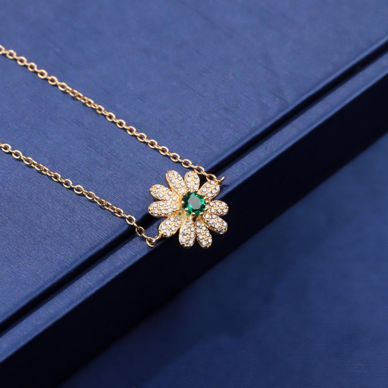 Women's Gold Full Stones Emerald Gem Flower Shape Bracelet