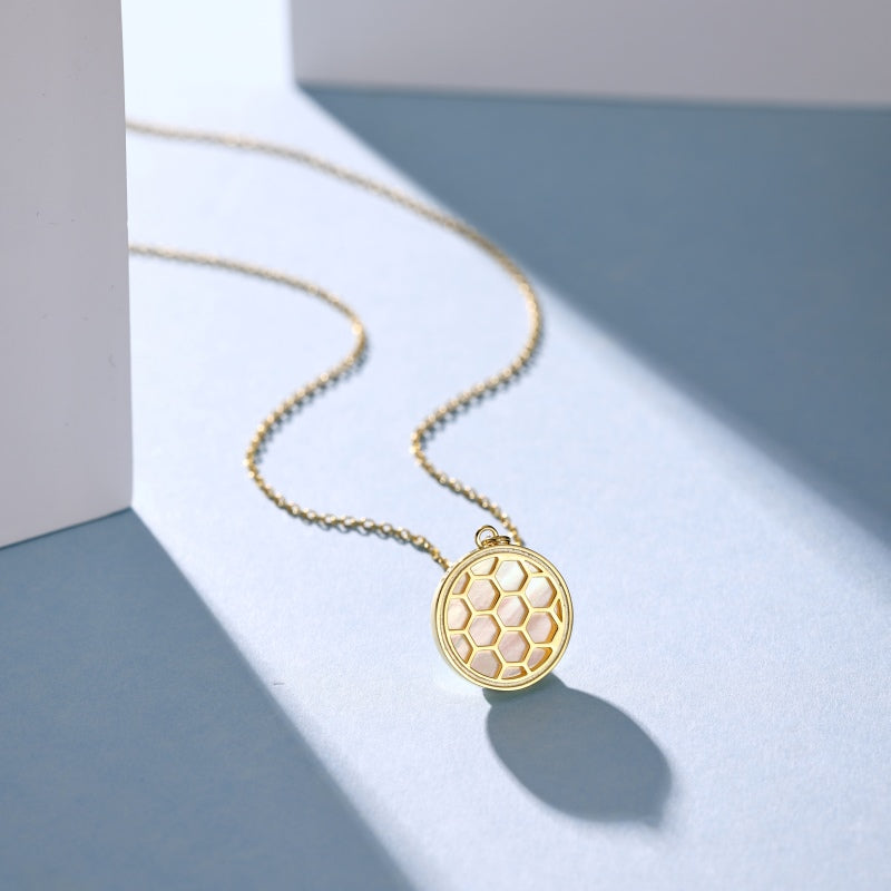 S925  Honeycomb Round Disc Necklace Inlaid White Shell