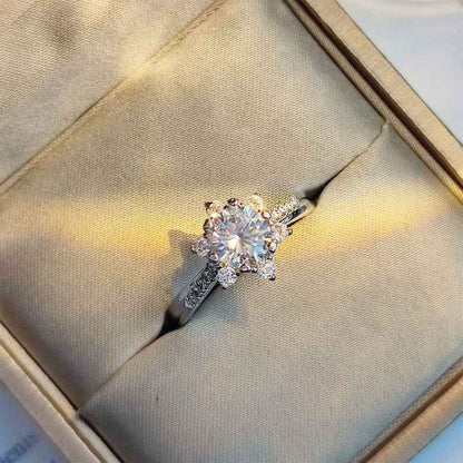 Women's White Gold S925 Flower Shape Moissanite Adjustable Ring