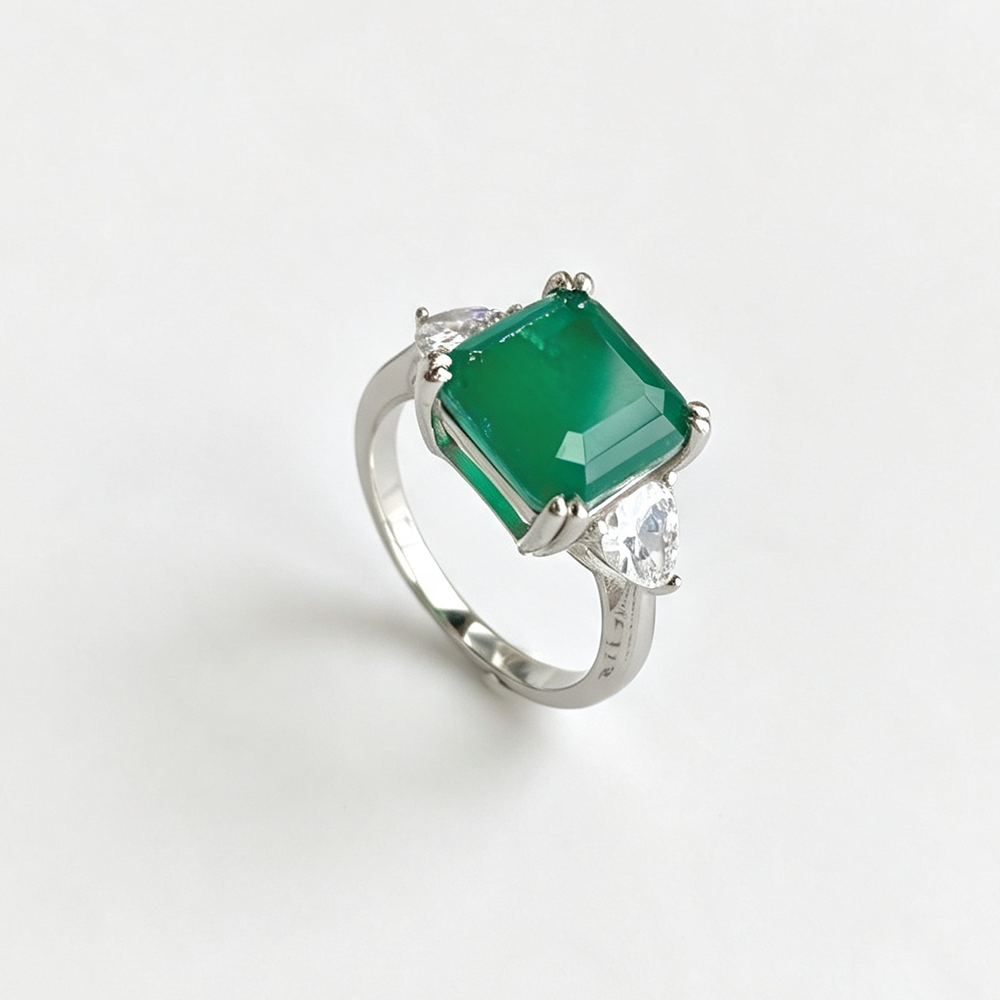 Women's Square Emerald Zirconia Elegant Temperament Ring, S925 with White Gold Plating