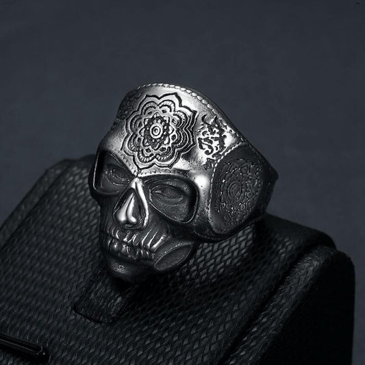 Retro Punk Engraved Skull Head Halloween Bold Men's Ring
