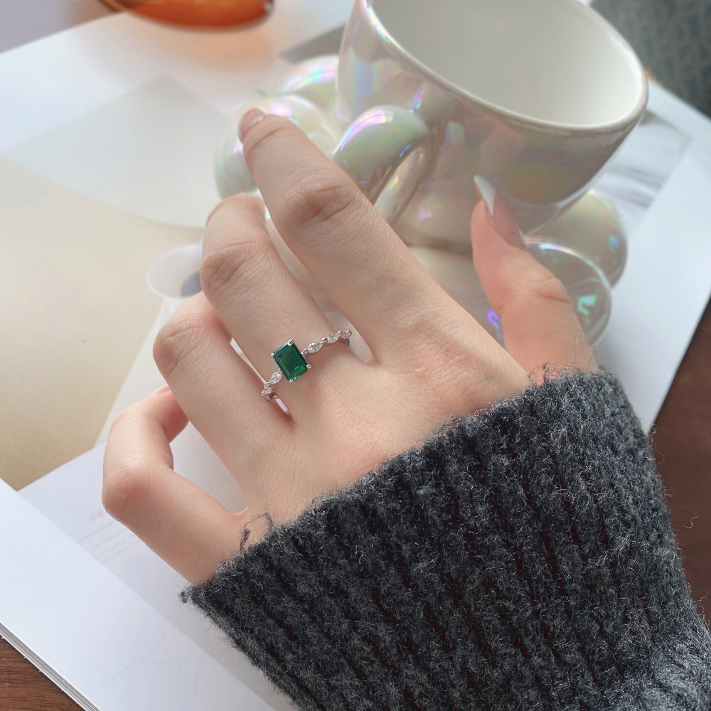 Women's Square Emerald Zirconia Center Stone Row Stone Wedding Ring, S925 with White Gold Plating