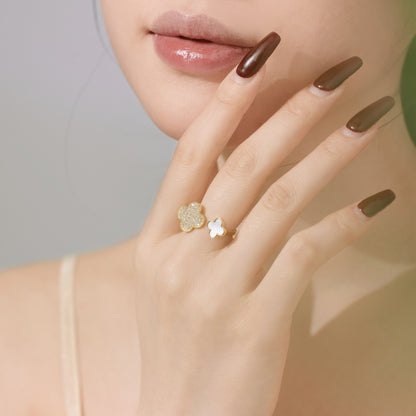 Women's Four‑Leaf Clover Ring With Round Zirconia & White shell Inlay, S925 with Gold Plating, Adjustable Ring