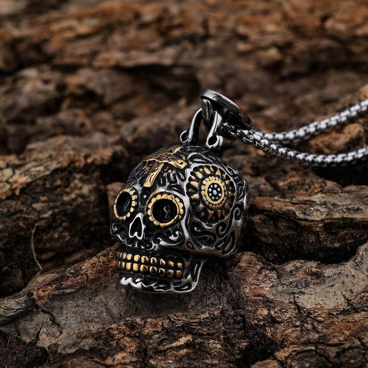 Men's Cross-shaped skull pendant