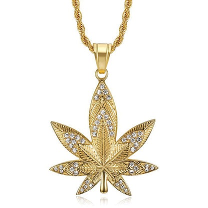 Men's Zircon-encrusted Jamaican Maple Leaf Pendant Necklace