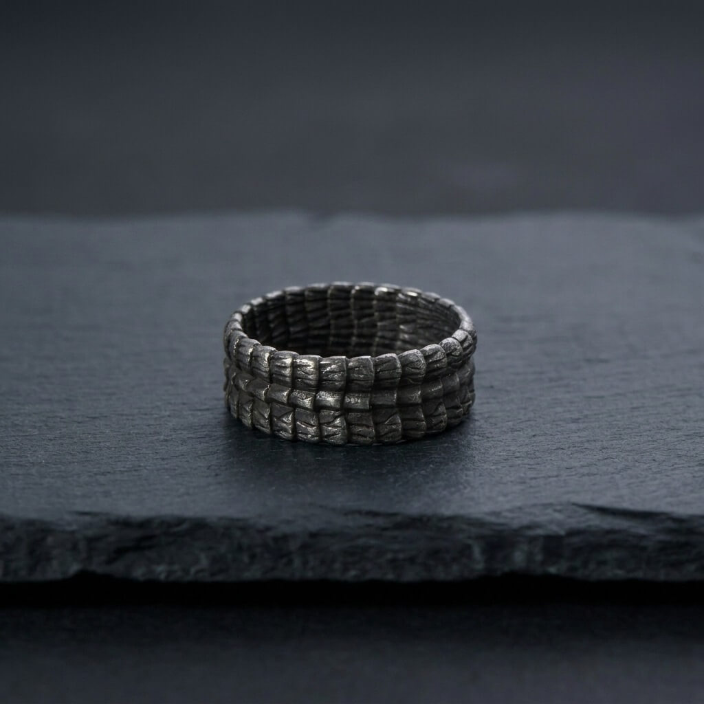 Vintage Solid Stainless Steel Slim Narrow Dragon Pattern Band Ring for Men