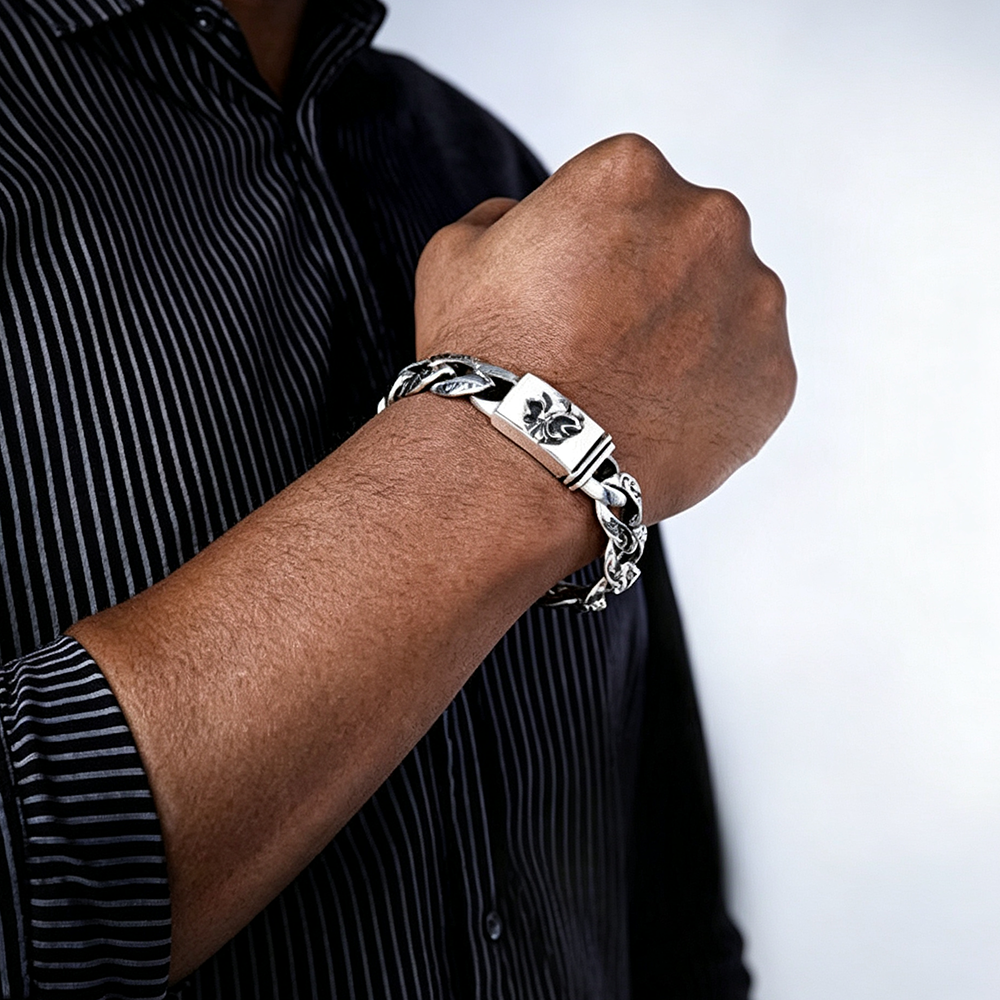 Men's Retro Engraved Square Clasp Thick Curb Bracelet