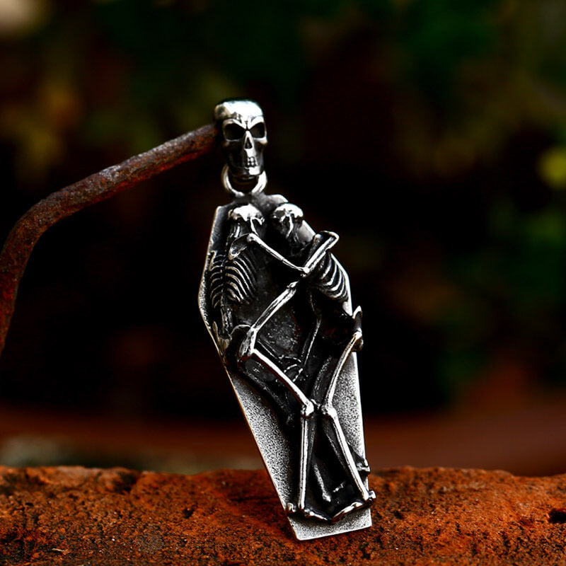 Men's Double-Skull Frame Pendant Necklace