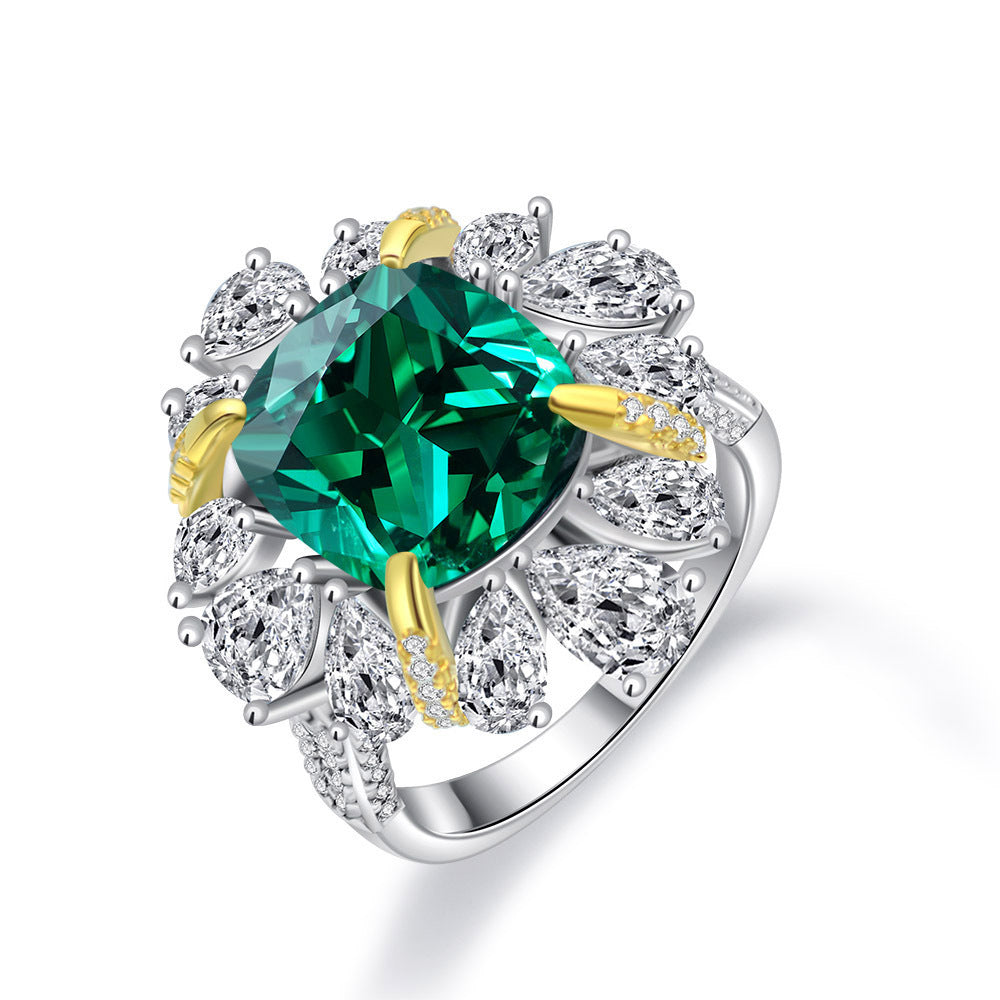 Women's Emerald With Pear Shape Zirconia Ring
