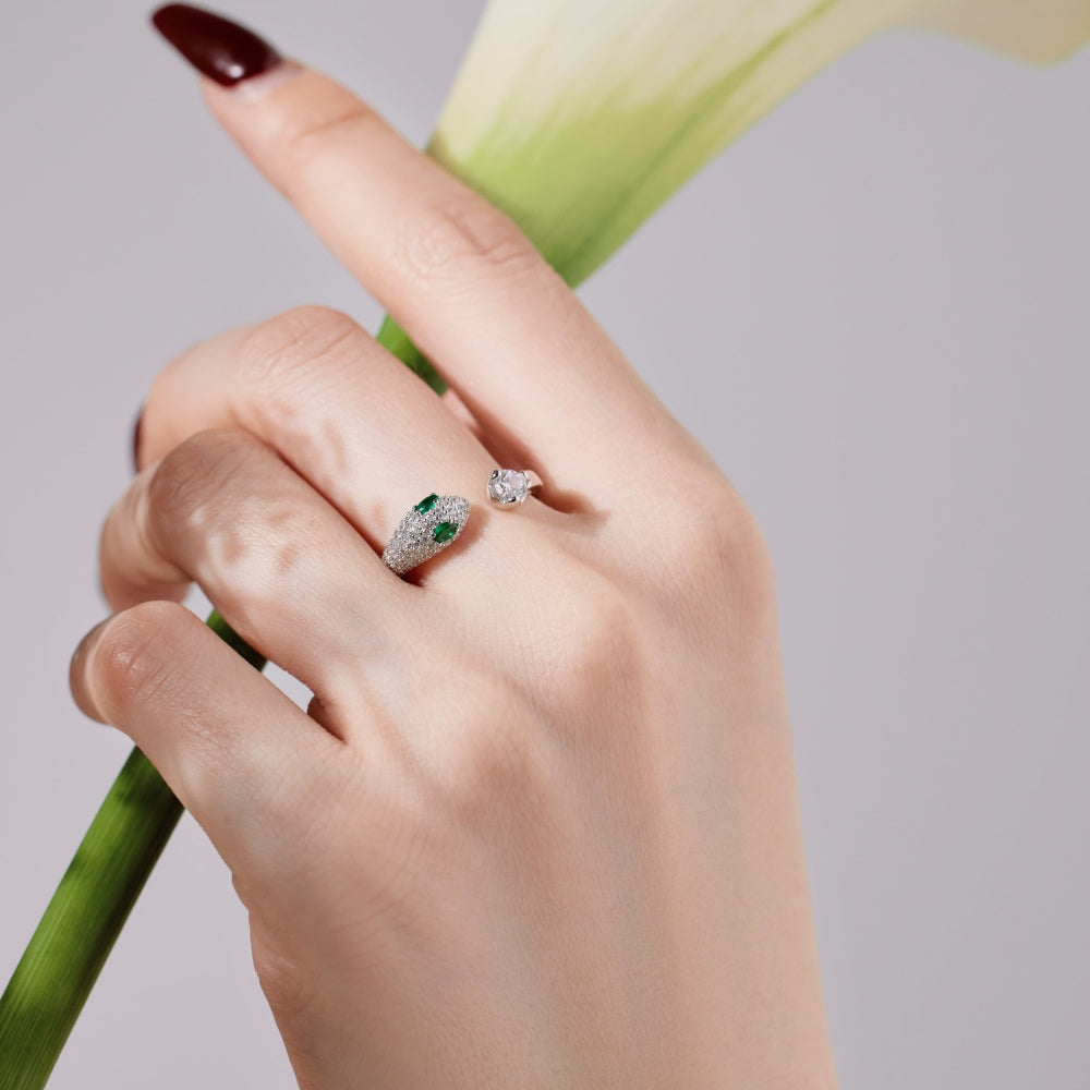 Women's Adjustable Snake Head Fashion Ring, Round & Emerald‑Tone Zirconia, S925 with White Gold Plating