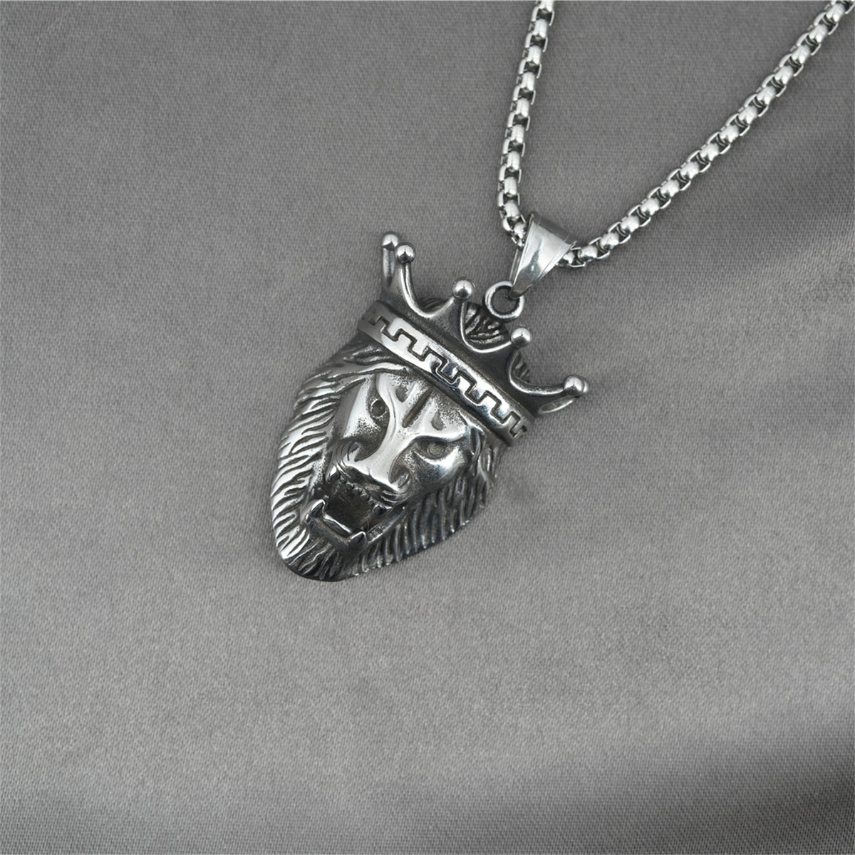 Men's Steel Crown Lion Head Vintage Animal Jewelry Pendant Necklace
