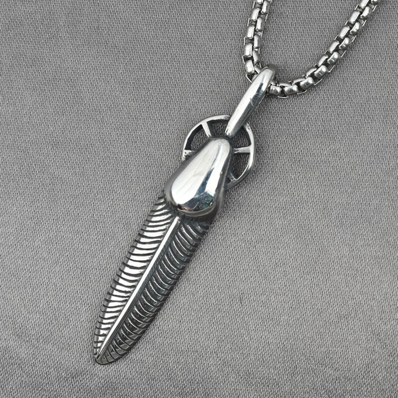 Men's Vintage Feather Pendant Necklace