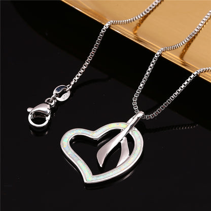 Fashionable blue Australian Babydoll creative pendant necklace
