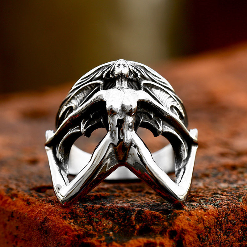 Men's Gothic-style demon ring