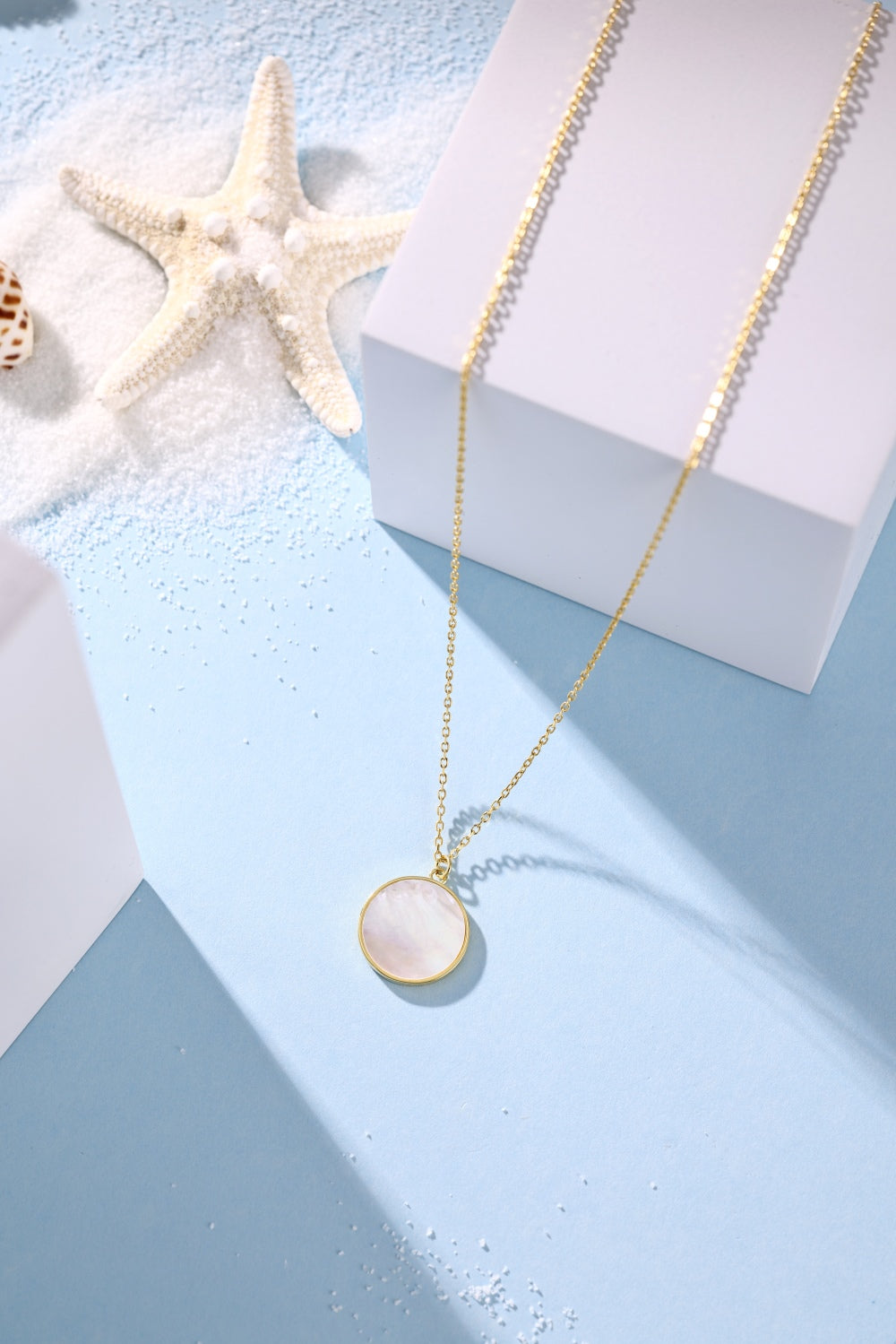 S925  Honeycomb Round Disc Necklace Inlaid White Shell