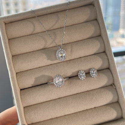 Niche Light Luxury S925 Sterling Silver Necklace, Inlaid White Oval Zirconia and White Round Zirconia Fashion Pendant Jewelry