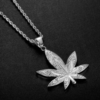 Men's Zircon-encrusted Jamaican Maple Leaf Pendant Necklace