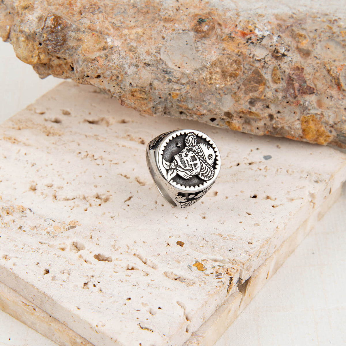 Men's Vintage Punk Pipe Skull Ring