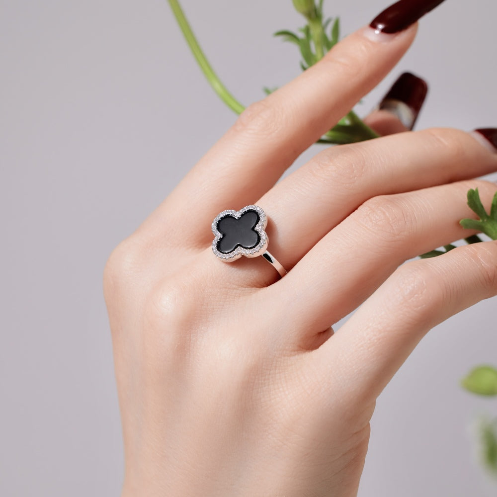 Women's S925 Silver White Gold Tone Ring, Four-Leaf Clover Shape Black Agate Halo Design Ladies Fashion Ring