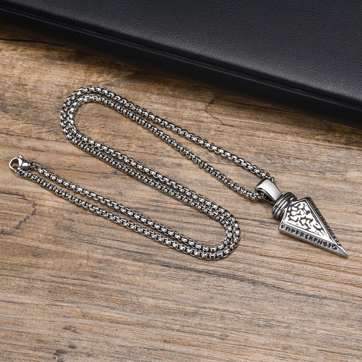 Men's Viking Arrow Pendant Necklace