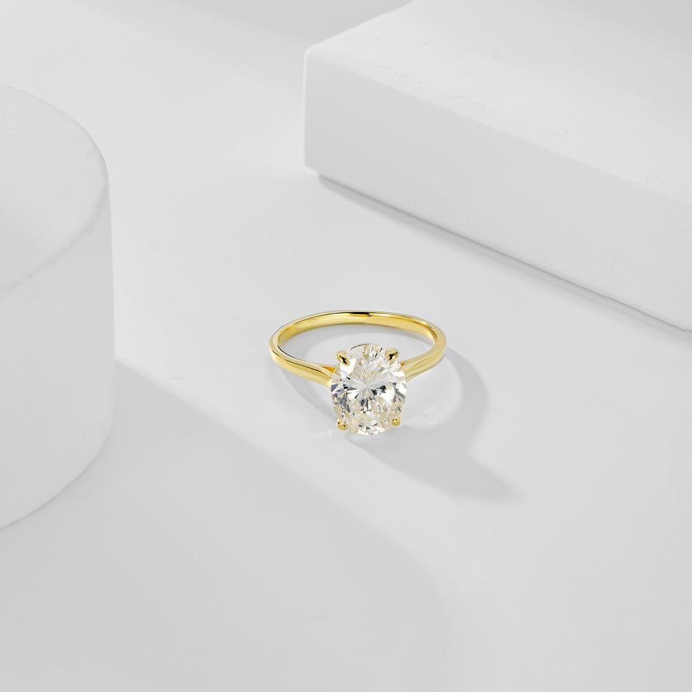 Women's Oval Zirconia Minimalist Elegant Ring, S925 with Gold Plating