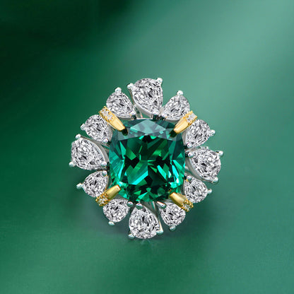 Women's Emerald With Pear Shape Zirconia Ring