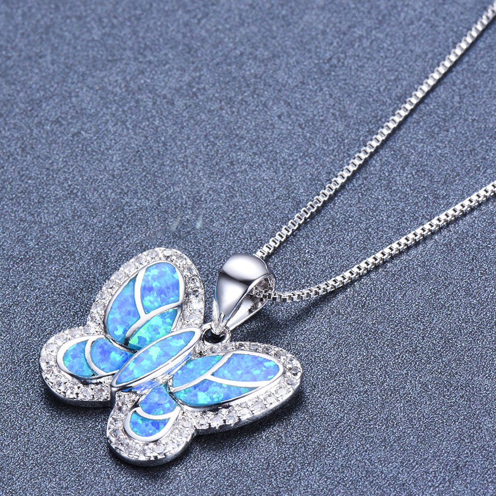 Multi-piece Australian-style small diamond butterfly-shaped pendant necklace