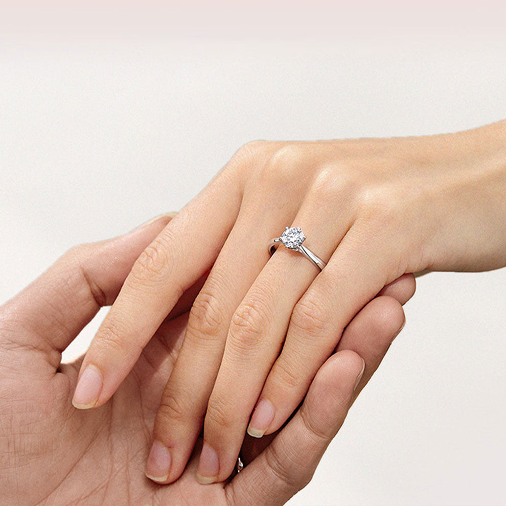 Women's White Gold Prong Setting Engaement Moissanite Adjustable Ring