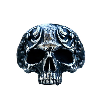Men's punk-style bold and individualistic skull ring